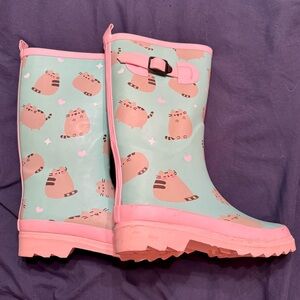 Pusheen Women’s Size Six Wellingtons